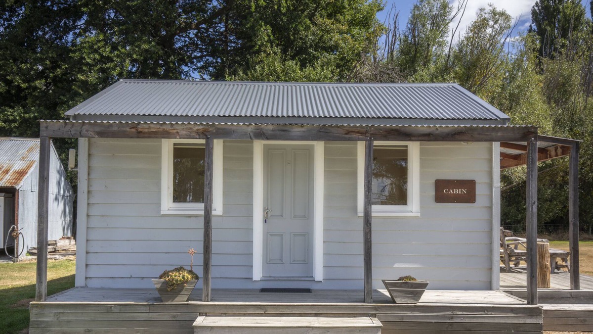 Twizel Cabin | The Cabin Omahau Downs