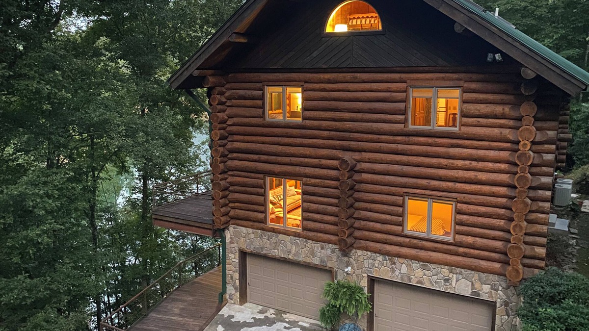 Robbinsville Cabin | The Cabin on Fontana LakenLake Front Paradise in the Smokies