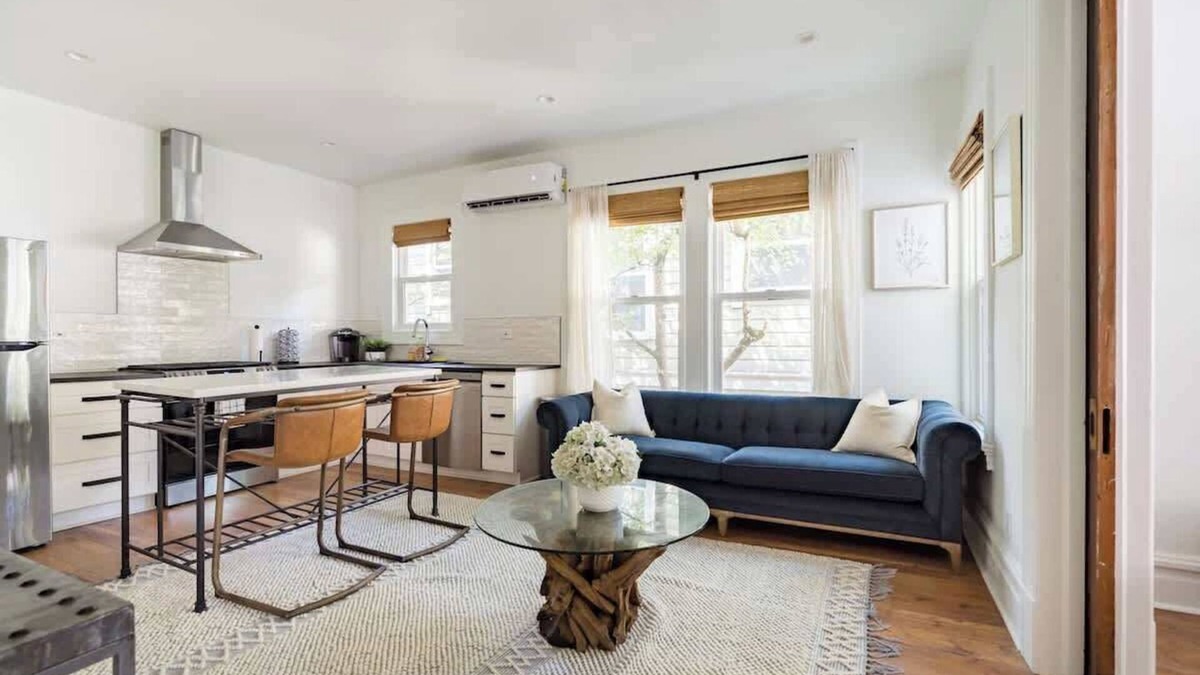 Uptown Apartment | The Calin Suite - Posh Local Boutiques & Eateries