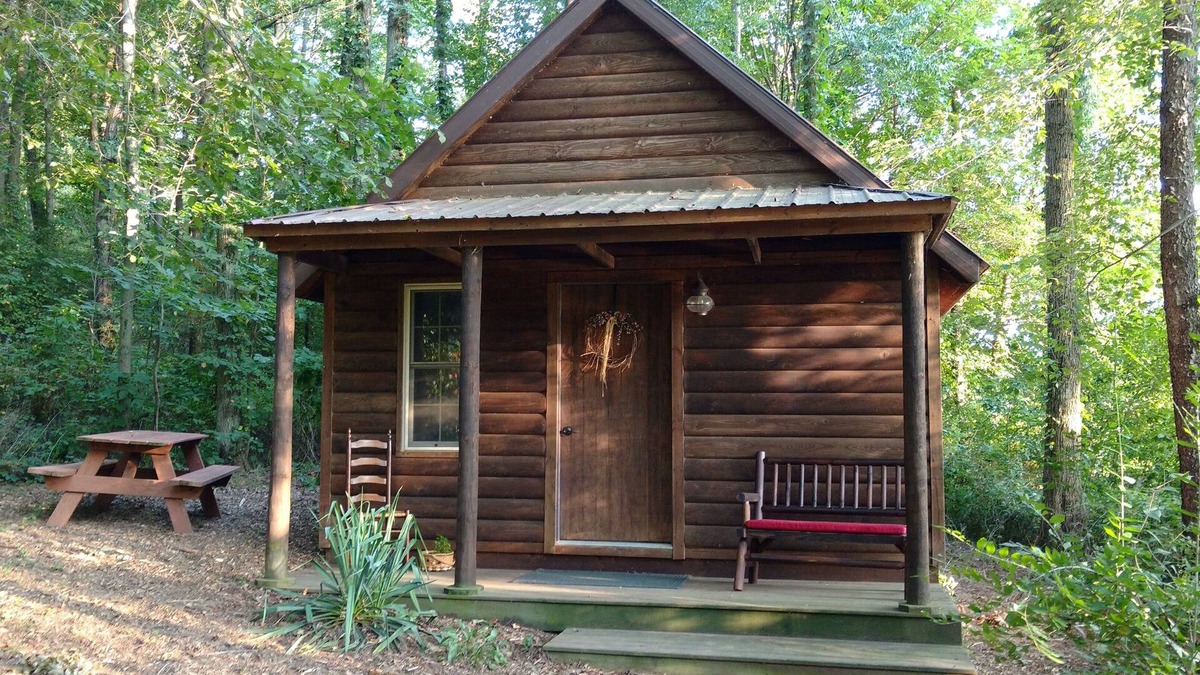 Hartville Cabin | The Camp Cabin at Darst-Myers Hallstead