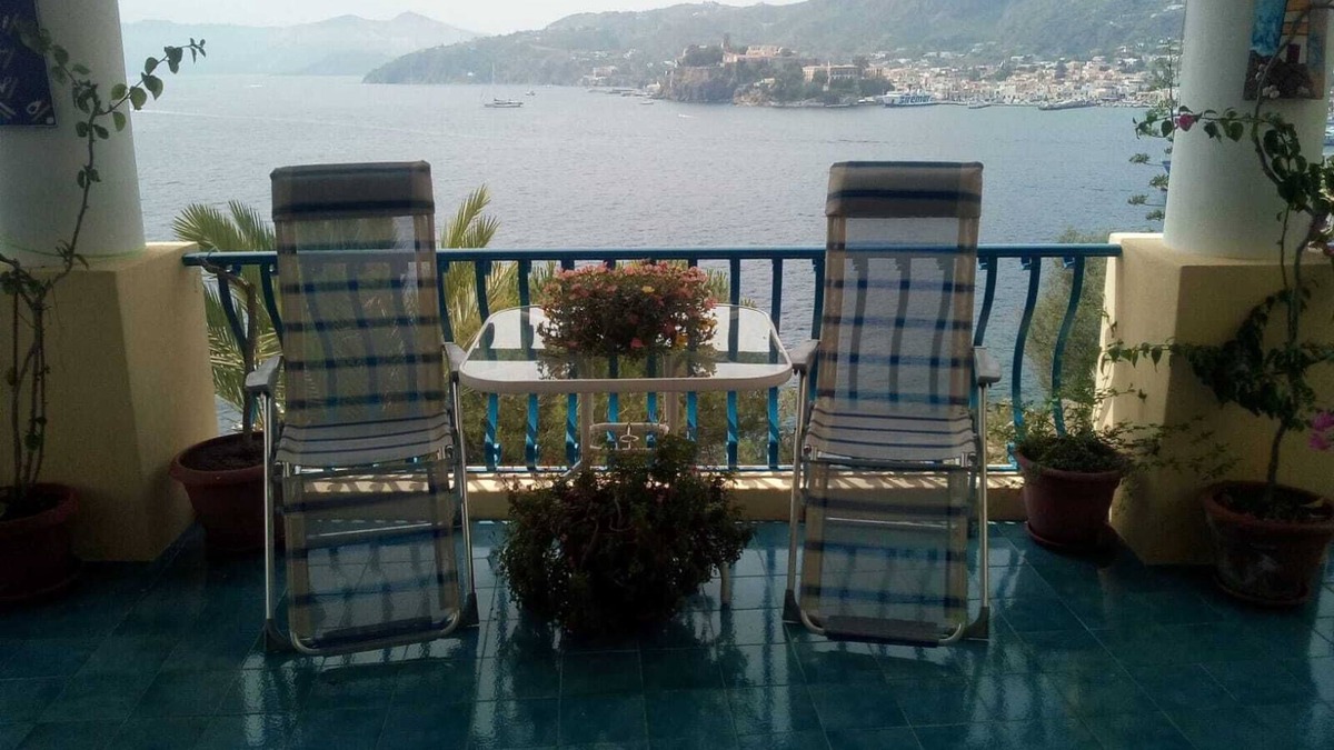 Vulcano Villa | "The Captain's house, the man and the sea" villa for a relaxing holiday