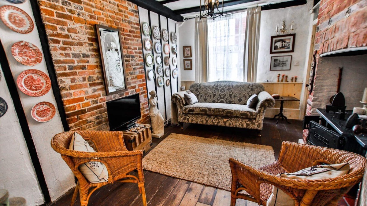 Old Town Hastings Cottage | The Captains Cottage (Old Town)