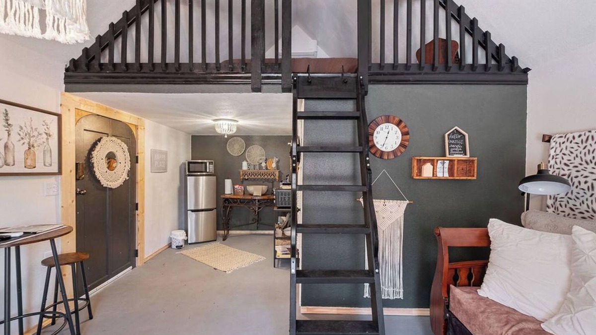 Far North Central House | The Carriage - Hidden gem inTX Hill Country!n