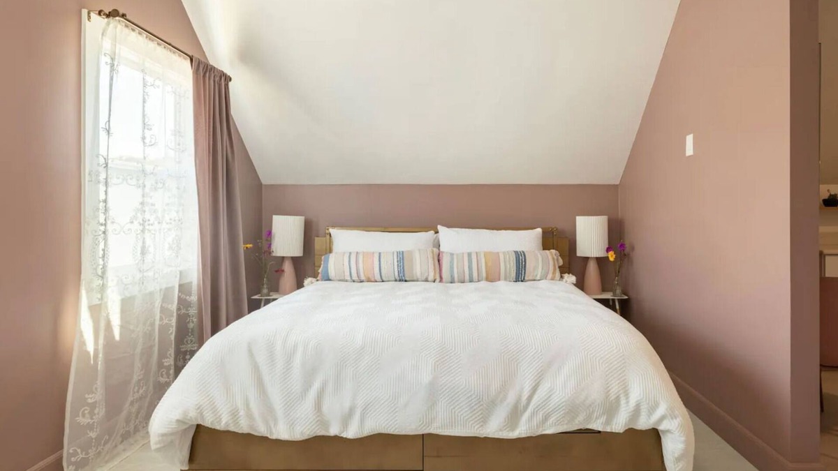 Petaluma Apartment | The Carriage Loft on 7th Street