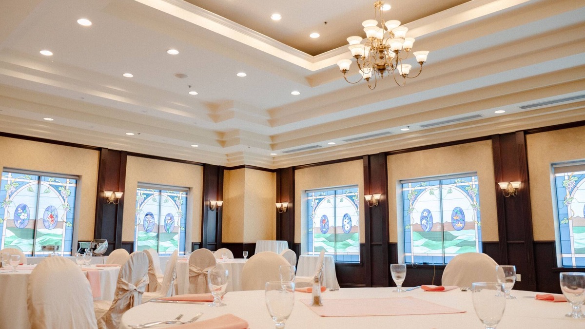 Grimsby Hotel | The Casablanca Hotel