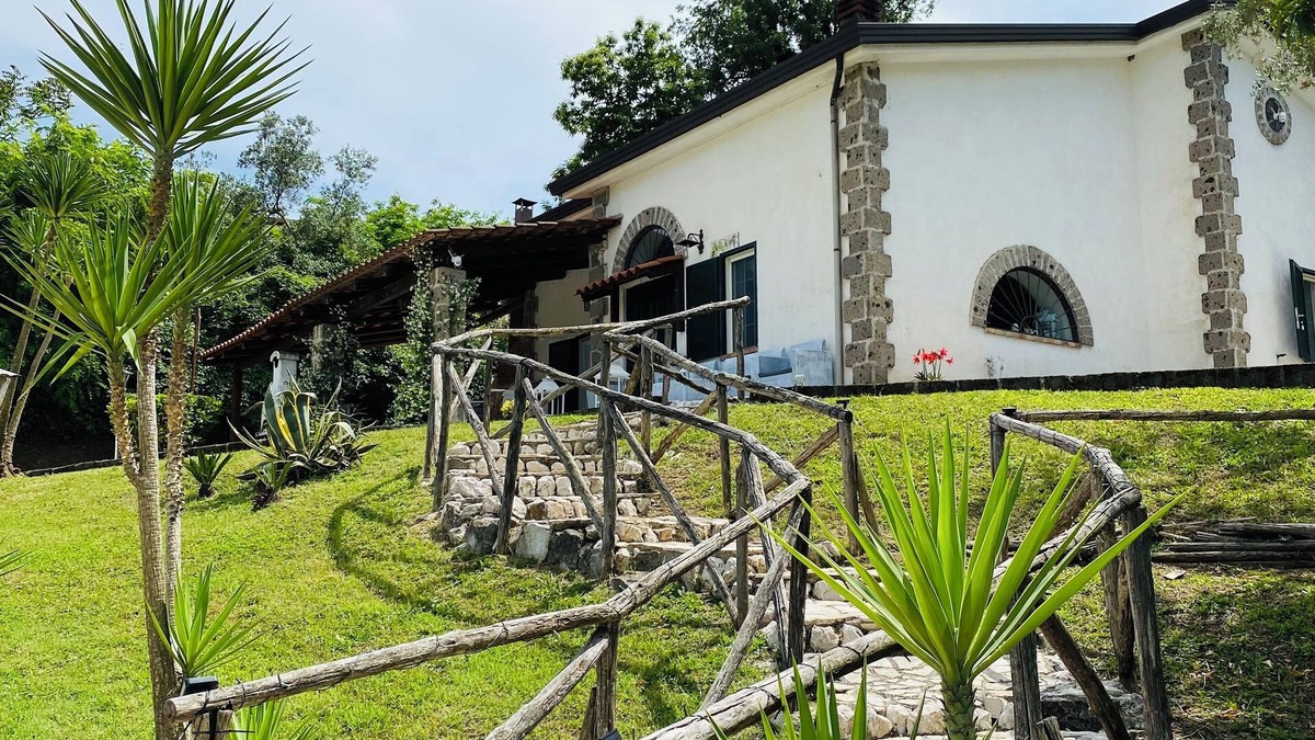Castel Campagnano House | The Cascina with sauna pool and Whirlpool ideal location for your relaxation.