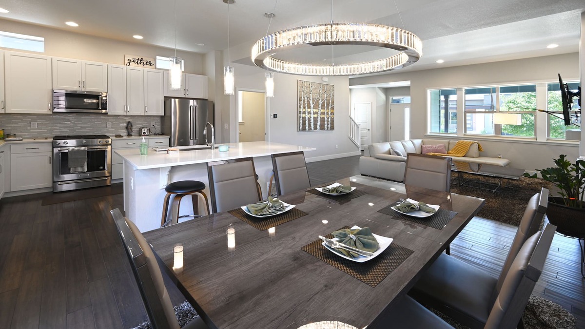 Northfield House | The Central Park Retreat – Luxury 3BR/2.5BA Single-Family Home