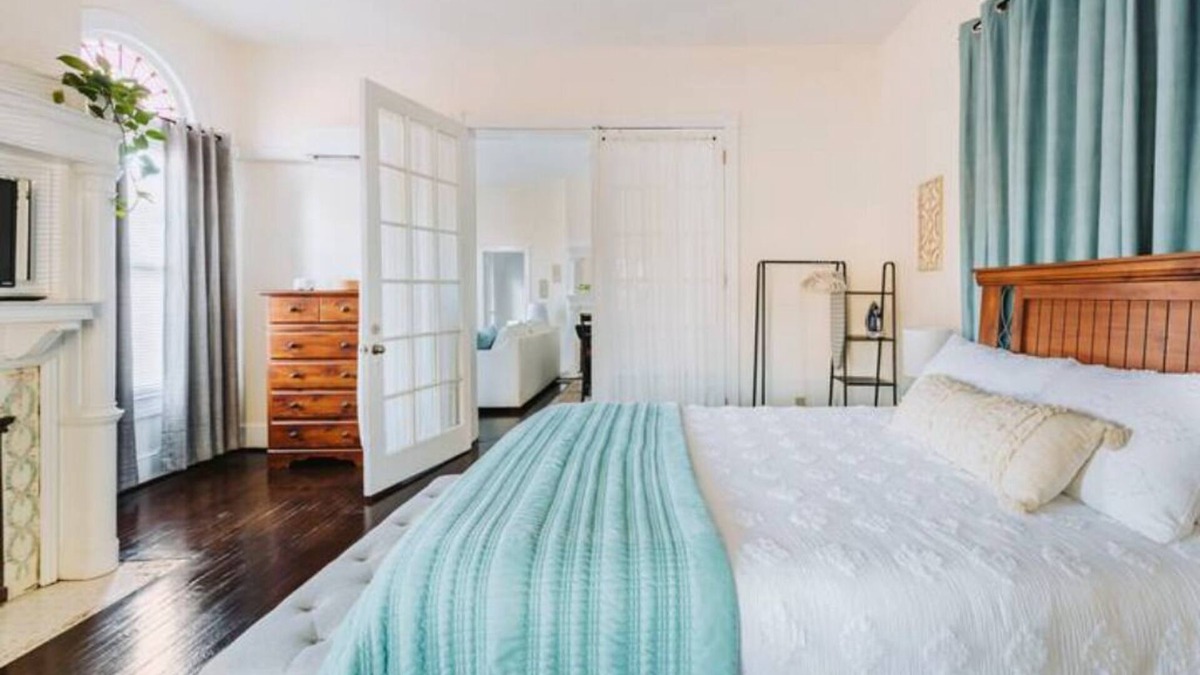 Danville Apartment | The Central Stay on Main 1b/1bth