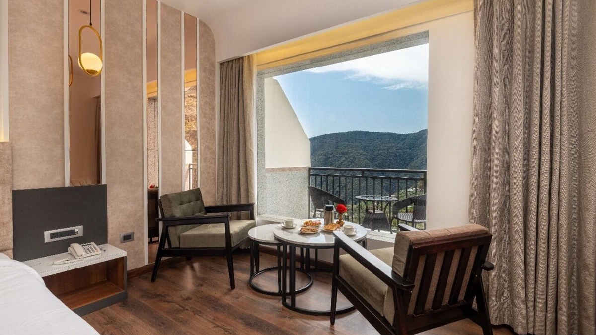 Kandaghat Hotel | The Chail Resort