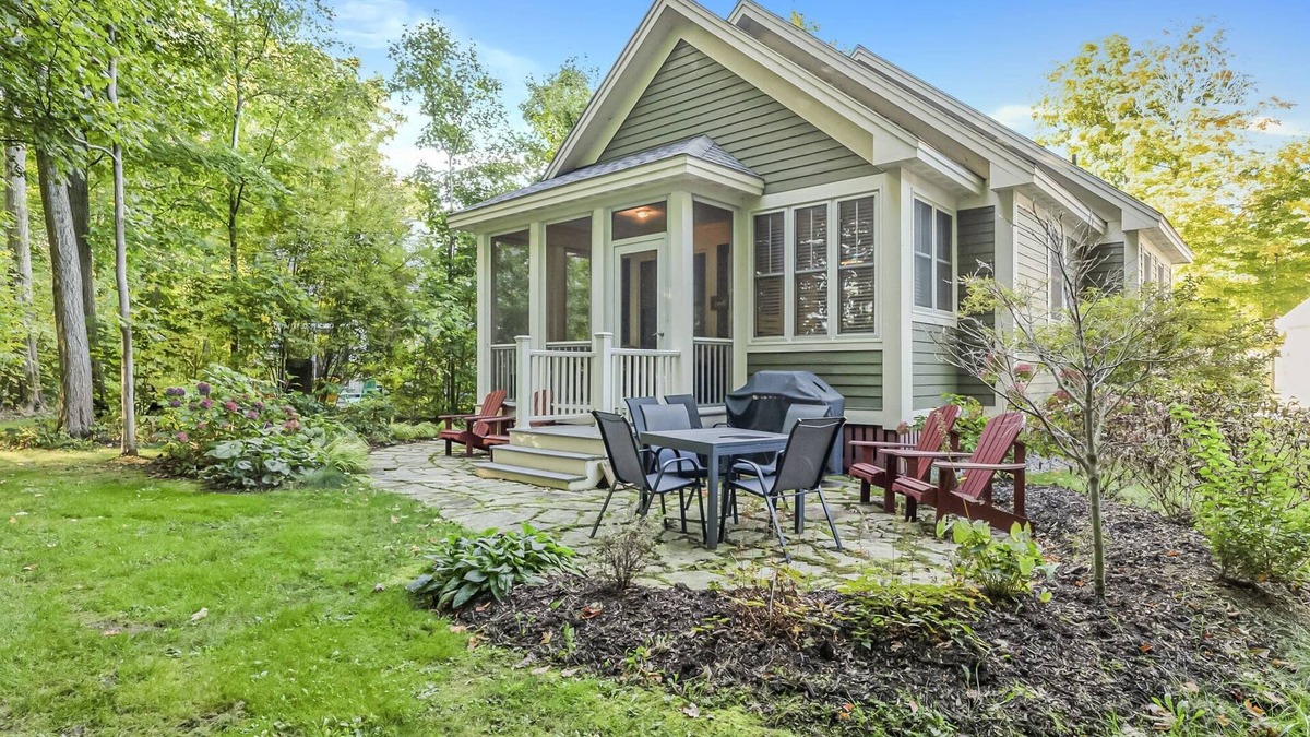 Cherry Valley House | The Chanterelle - 46 Hollow