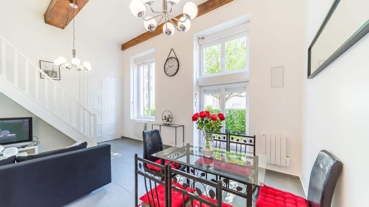 Saulaie - Claveliere Apartment | The charming Fleury 2 bedrooms Oullins