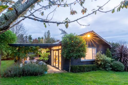 Tararua Forest Park Bed & Breakfast | The Chefs Cottage
