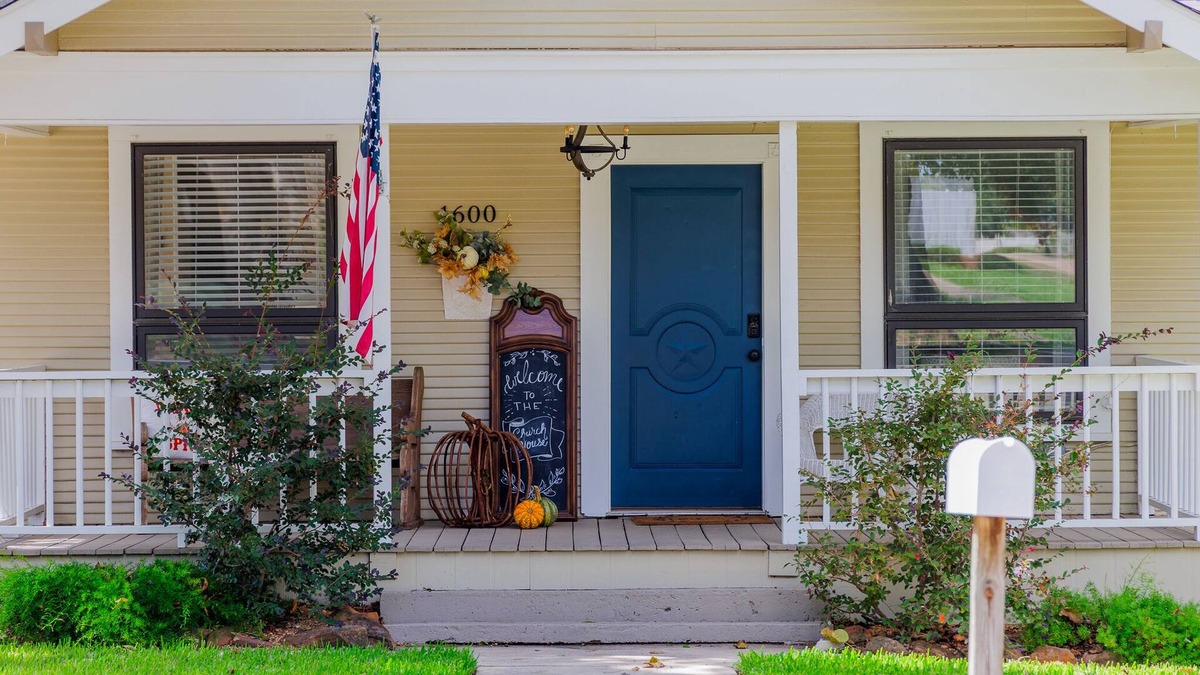 Brenham House | The Church House⭐️⭐️⭐️⭐️⭐️ 3 Bd 2 B 20 min to Round Top