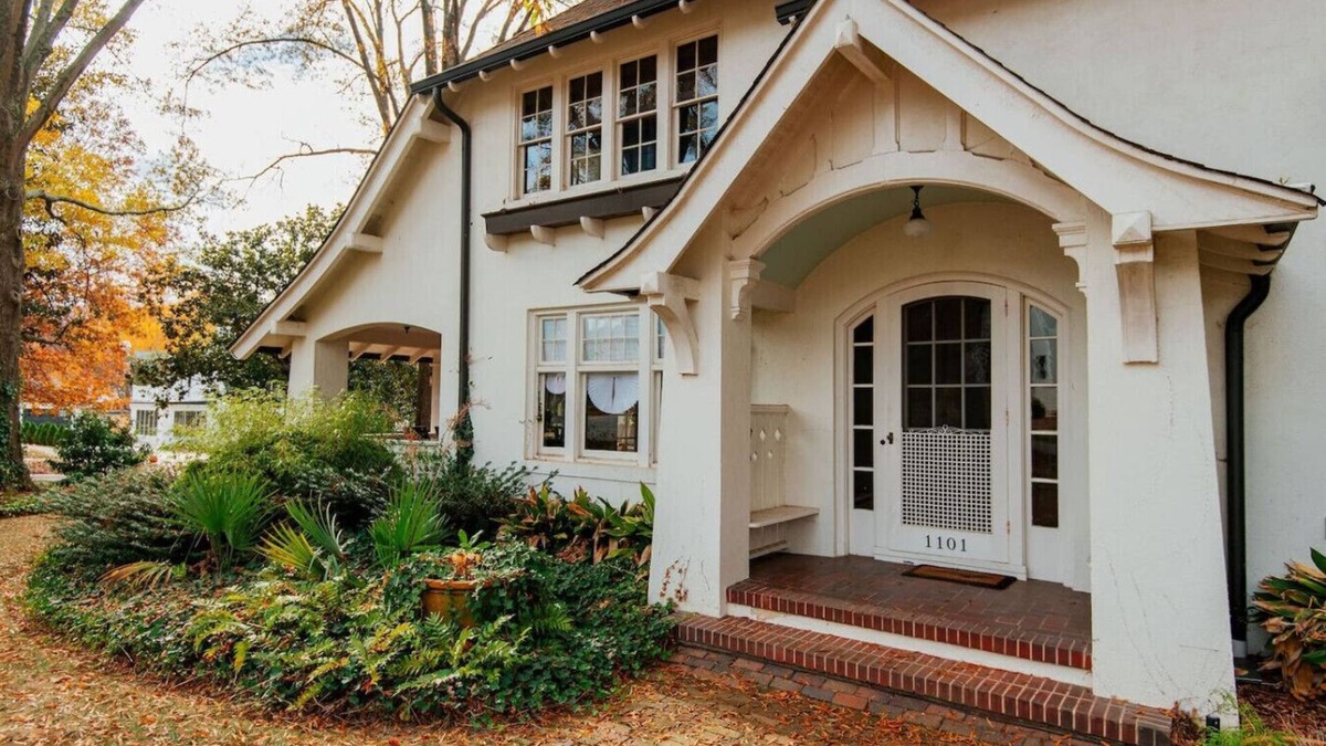 Greensboro Apartment | The Cinderella House