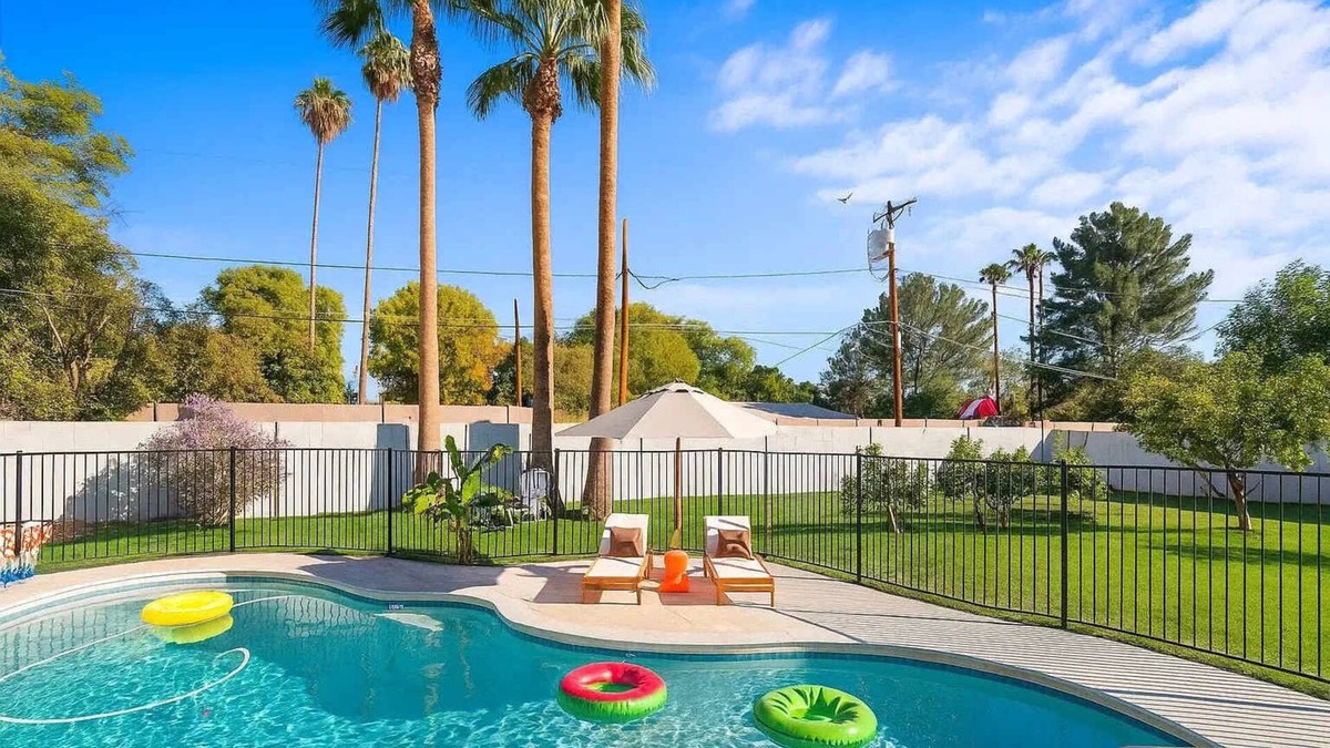 Hacienda Granada House | The Citrus House | Pool & Hot Tub Right in Arcadia