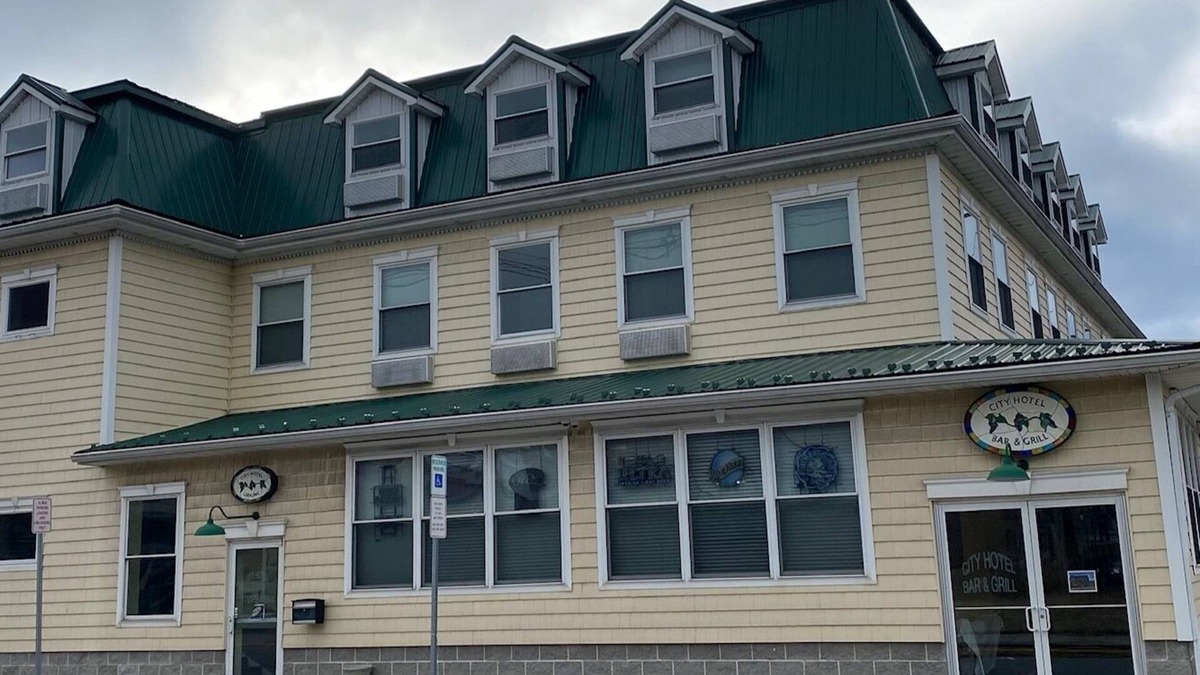 Northern Cambria Hotel | The City Hotel Bar & Grill