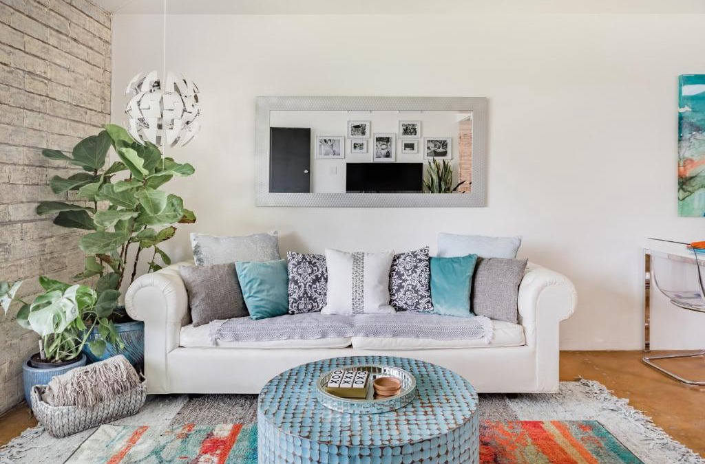 Camelback East Apartment | The Claremont #1