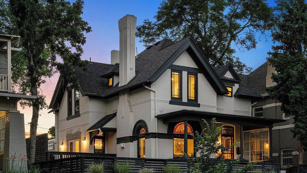 Capitol Hill House | The Clarkson Manor - Relax in Style w/Outdoor Spa & Game Room