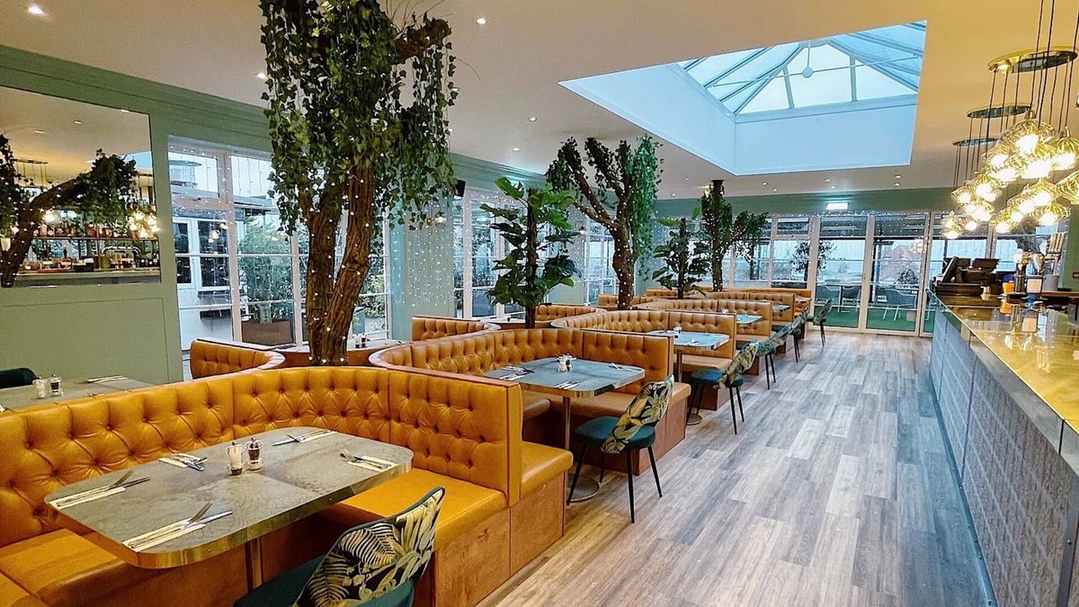 Gorleston-on-Sea Hotel | The Cliff Hotel