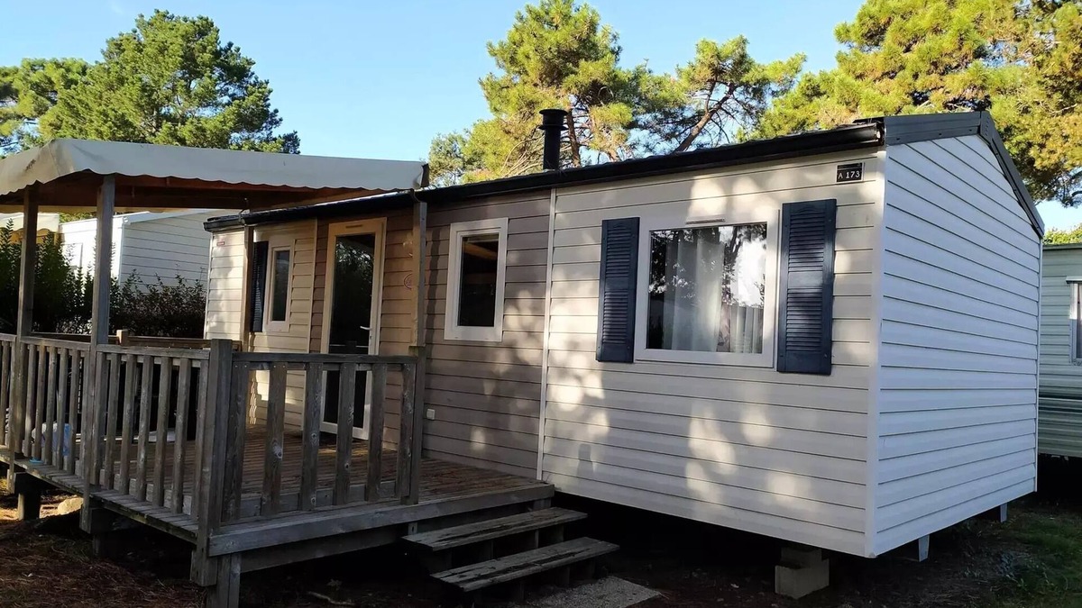 Banes House | The Clos de Banes * - mobile home (6.1) 6 people