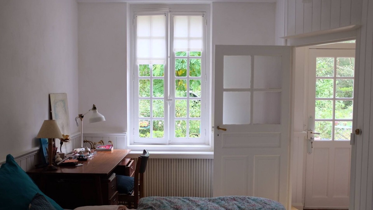 Presnoy House | The Clos du Ru. Charming room