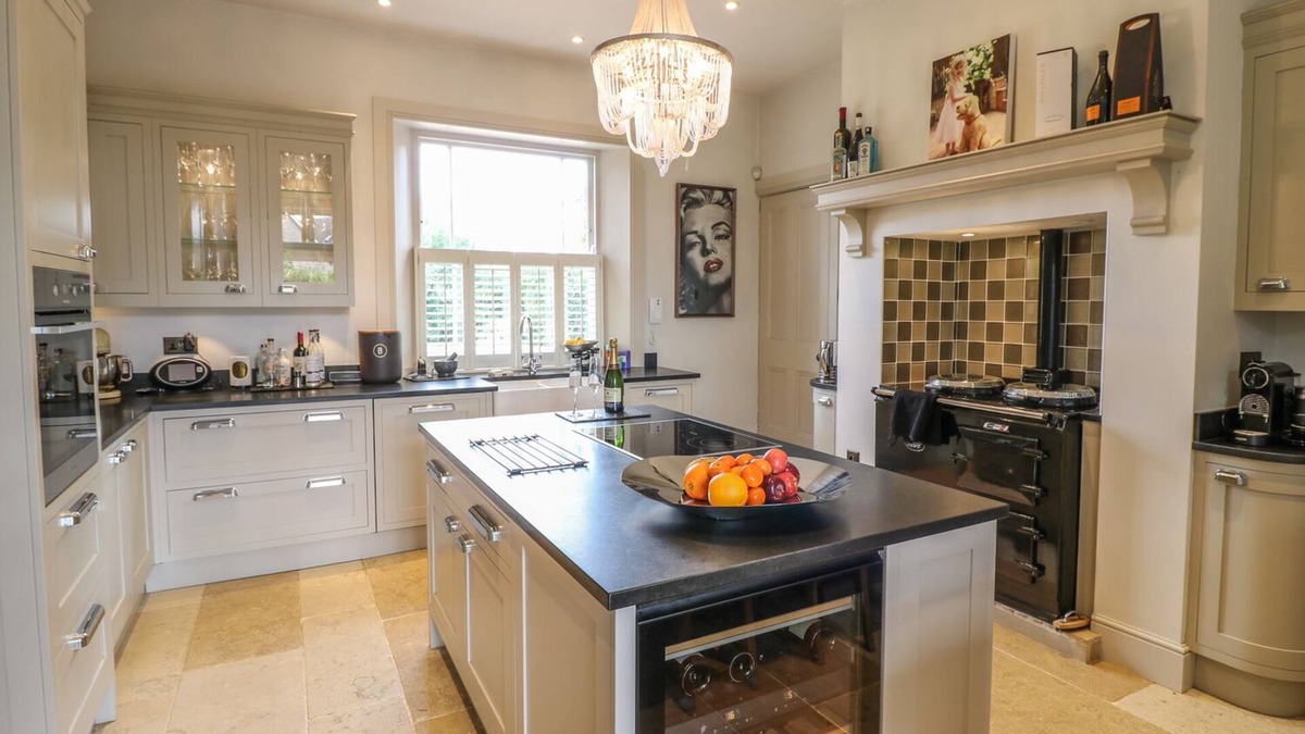 Burton Coggles Cottage | The Coach House