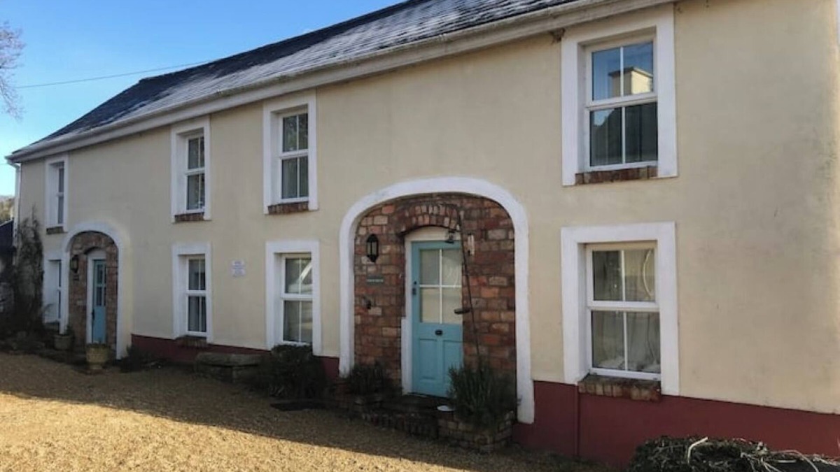 Barranisky Cottage | The Coach House - Terraced Cottage for 4 in the heart of Wicklow!