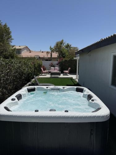 Coachella House | The Coachella Gem weekly discounts