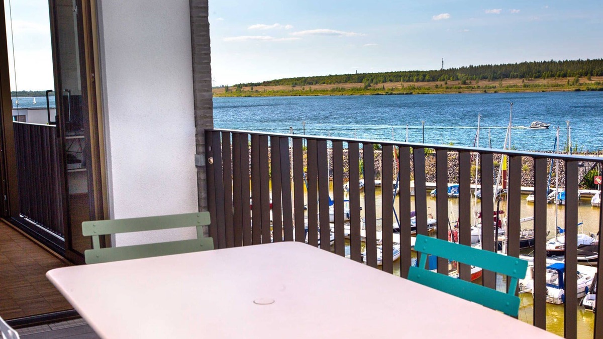 Zwenkau Apartment | The Comfortable (01) - Z1-THE HOUSE