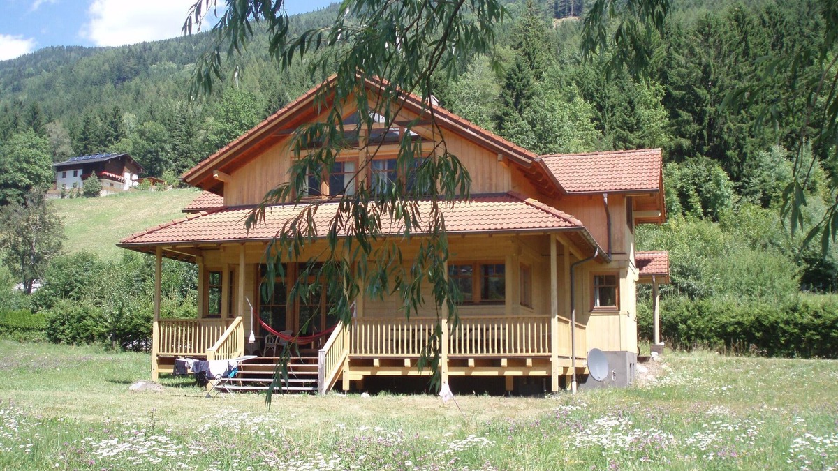 Malta House | The comfortable wooden house in the beautiful Malta Valley offers a mountain and nature experience