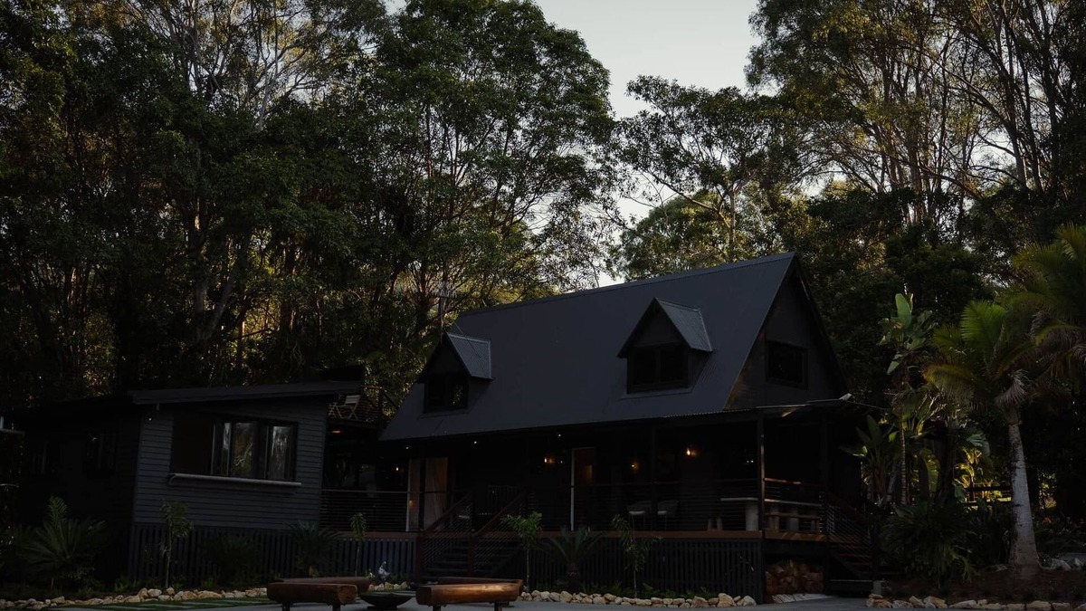 Valdora House | The Complete Escape (Cabins, Main House & Games Room)