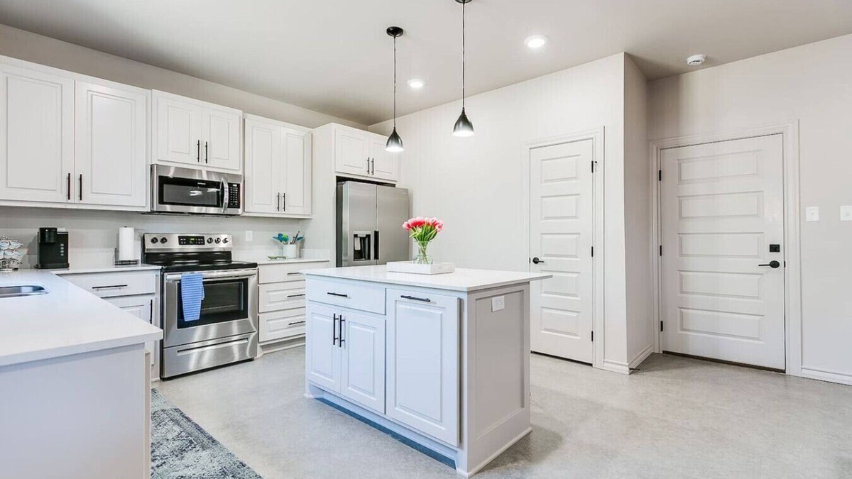 San Angelo House | The Concho - 3 BR - 2.5 BA