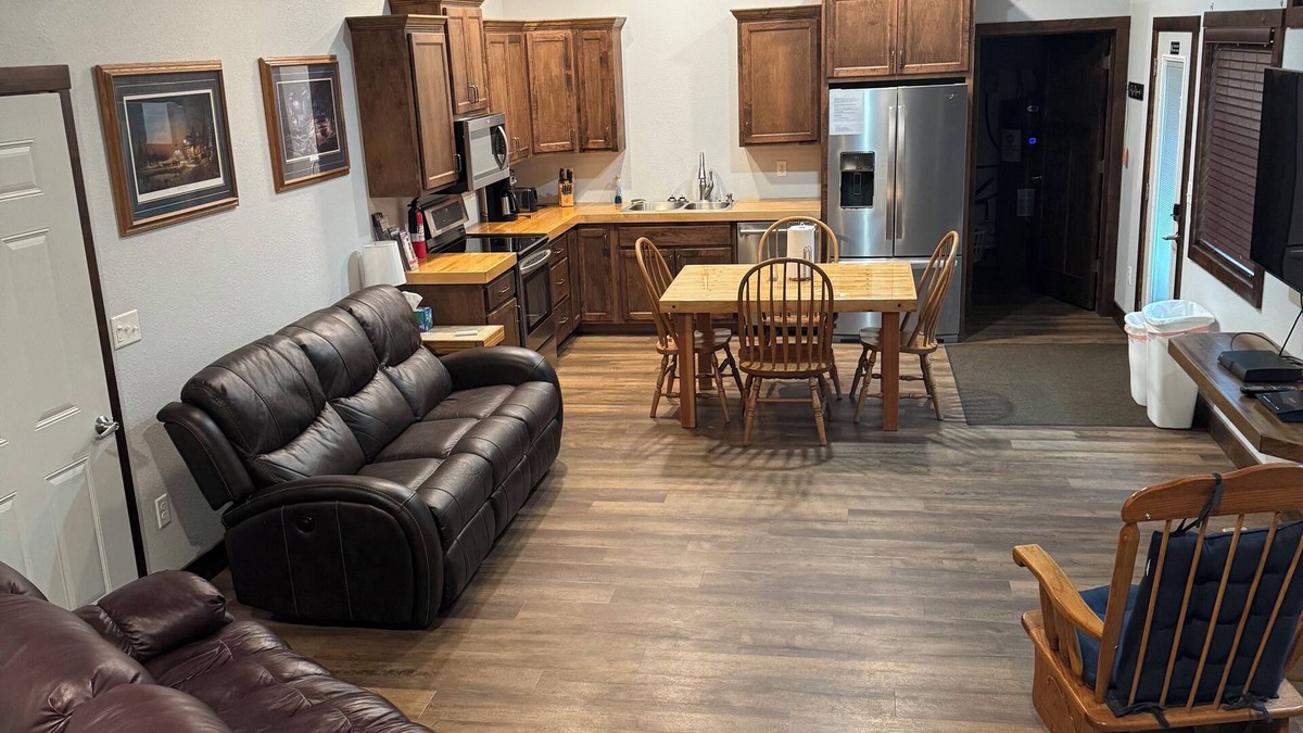 Bon Homme County House | The Copper Lodge in Springfield