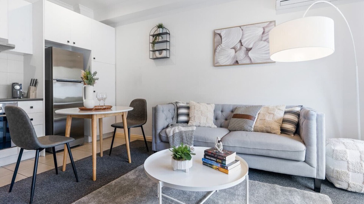 Saint Kilda South Apartment | The Cornerstone on Inkerman
