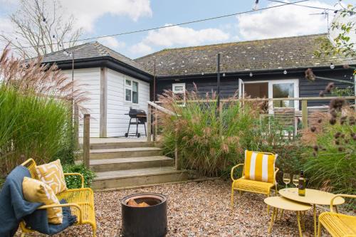 Icklesham House | The Cot by Bloom Stays