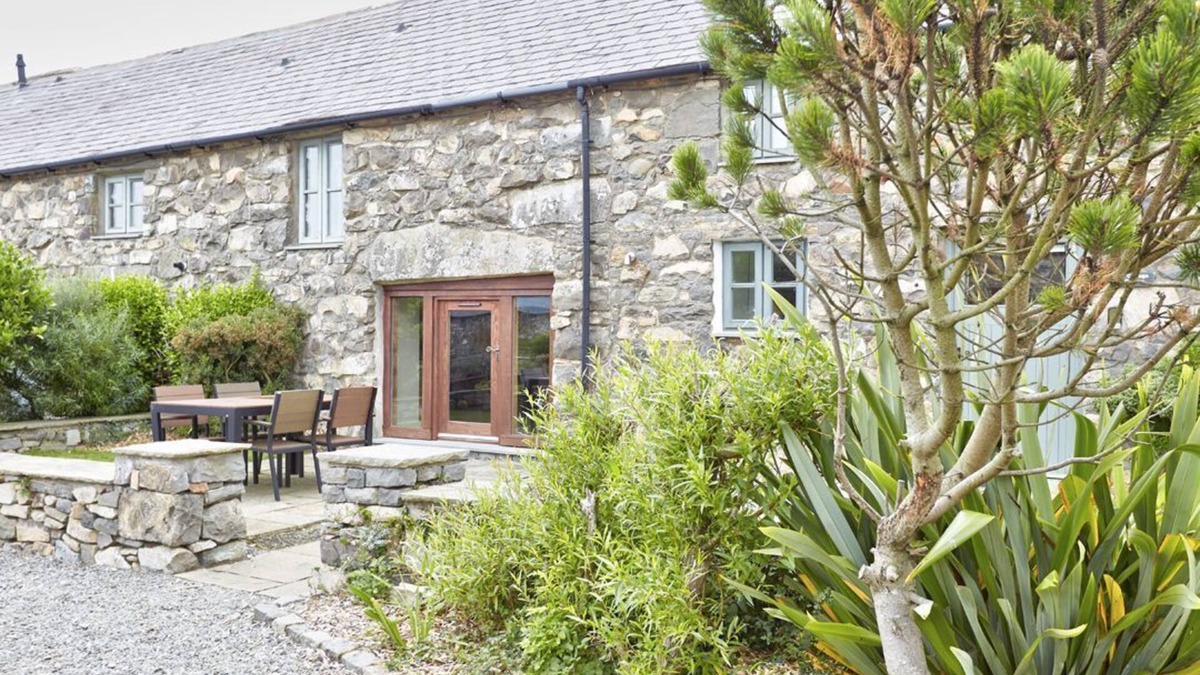 Pistyll Cottage | The Cottage - a llyn peninsula that sleeps 4 guests in 2 bedrooms