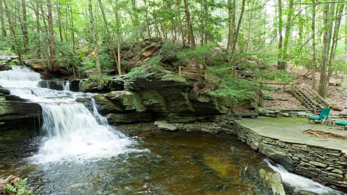 Layton House | The Cottage at Bluestone Falls (90 mins from NYC)