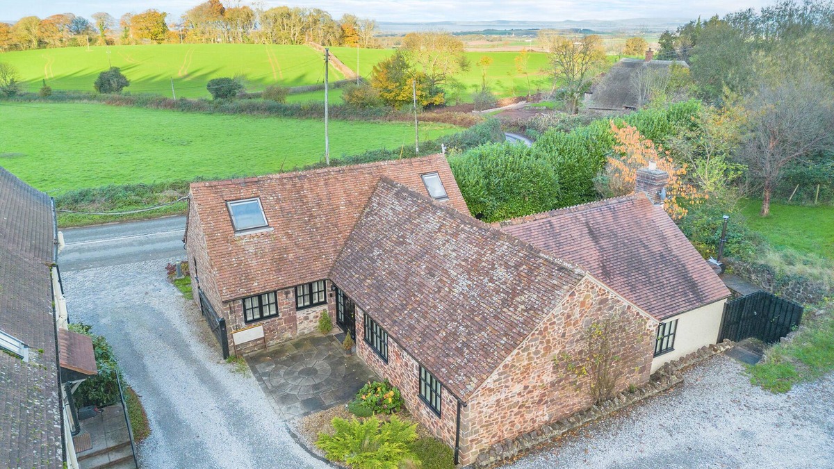 Nether Stowey House | The Cottage at Castle of Comfort