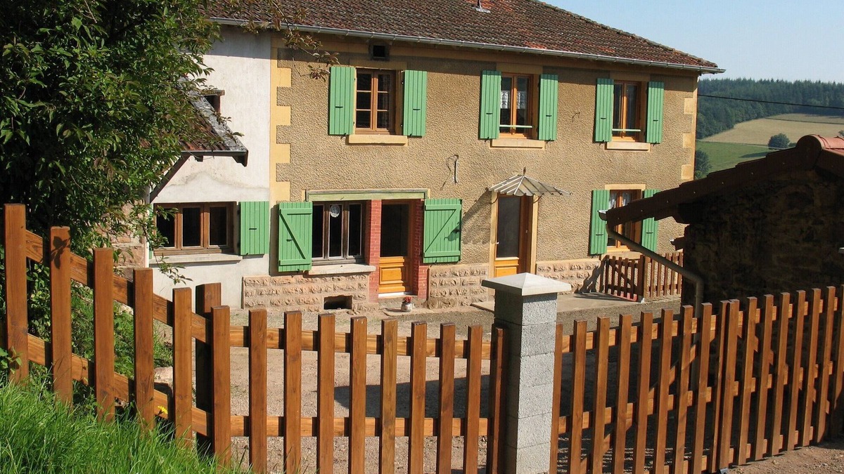 Ecoche House | THE COTTAGE BATTEUSE A ECOCHE (Loire) - Capacity 12 people home