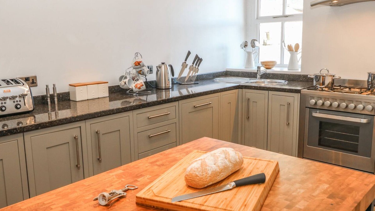 Sowerby Bridge Cottage | The Cottage, Beeston Hall