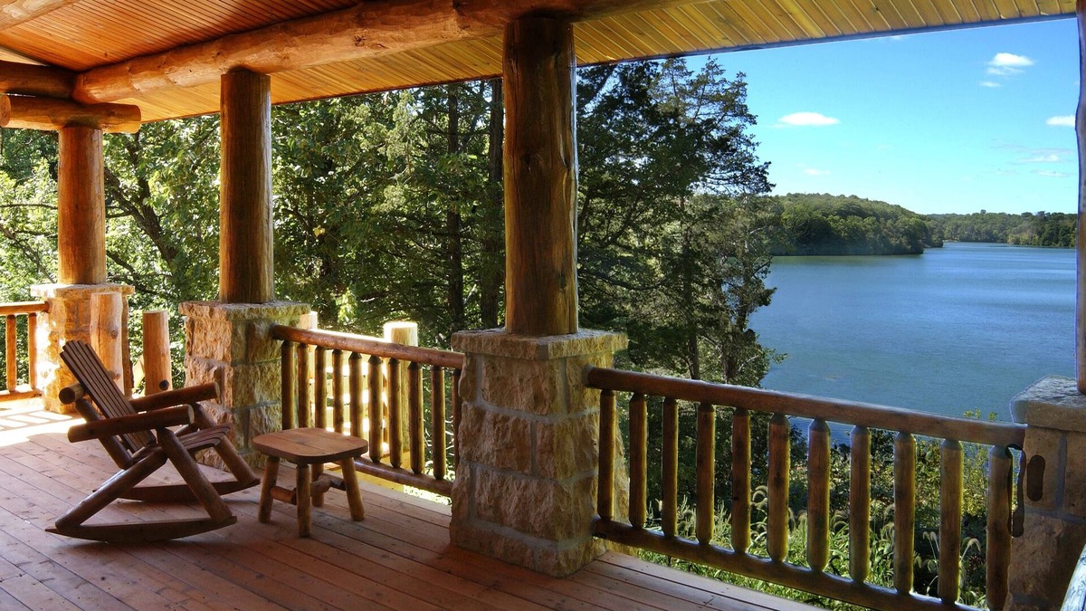 The Galena Territory House | The Cottage on Lake Galena