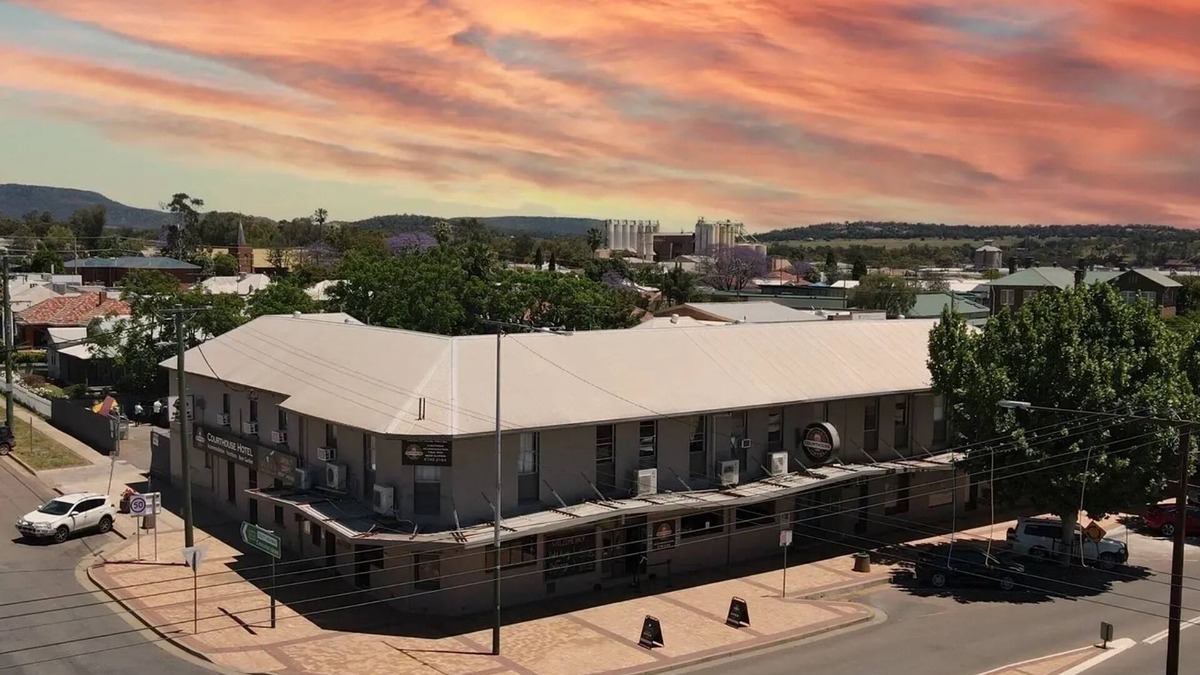 Gunnedah Hotel | The Court House Hotel