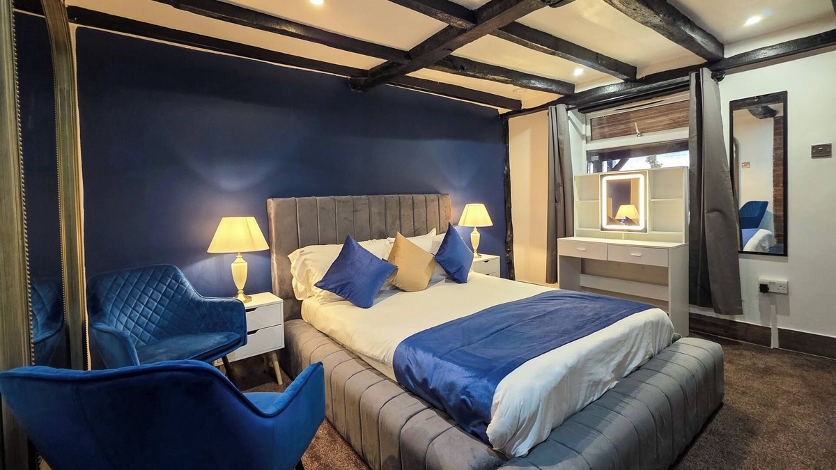 Stotfold Hotel | THE COURTYARD LODGE