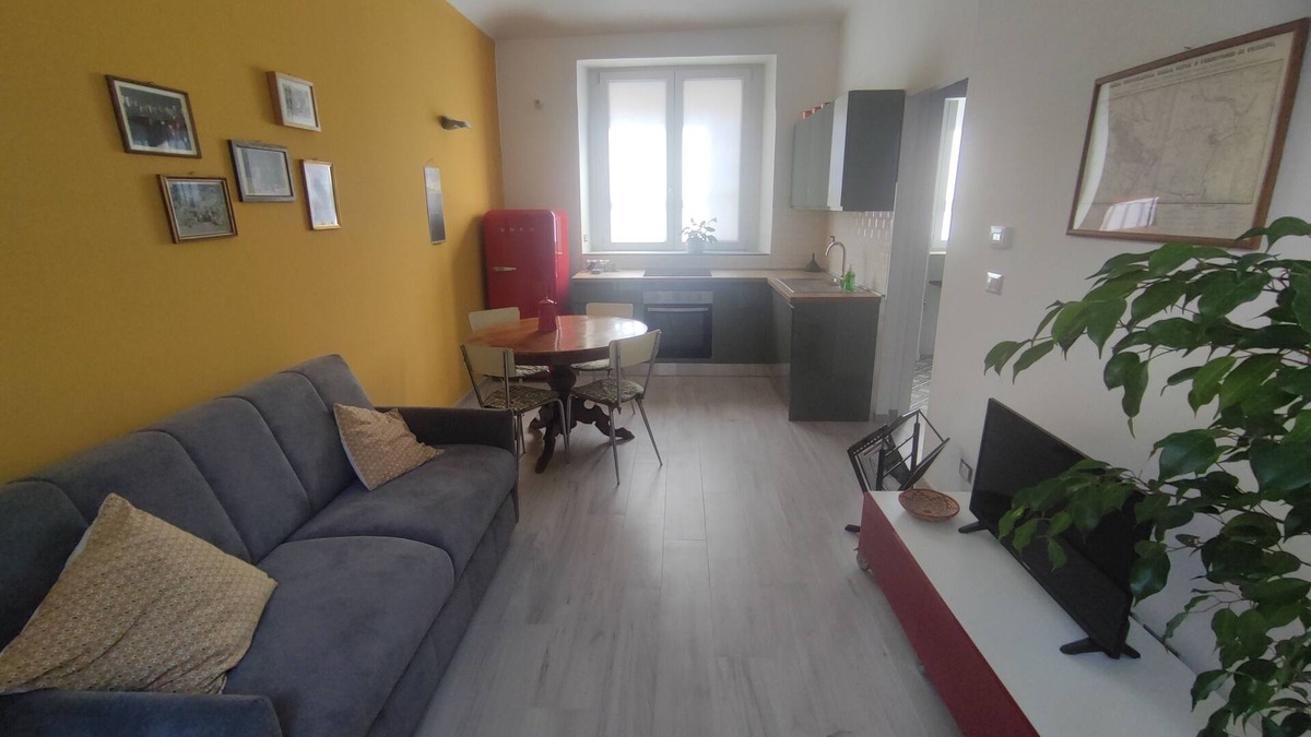 Vanchiglia Apartment | The courtyard under the Mole