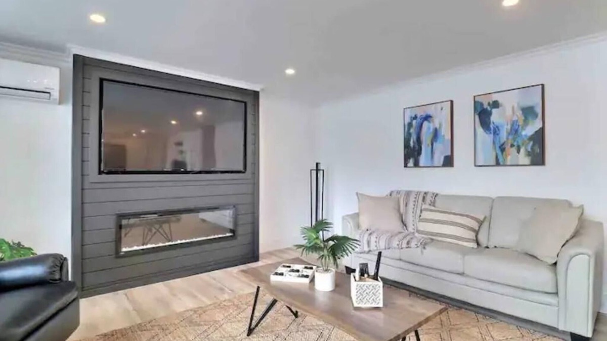 Jemseg House | The Cove Home