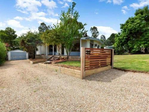 Macs Cove House | The Cove - Lake Eildon