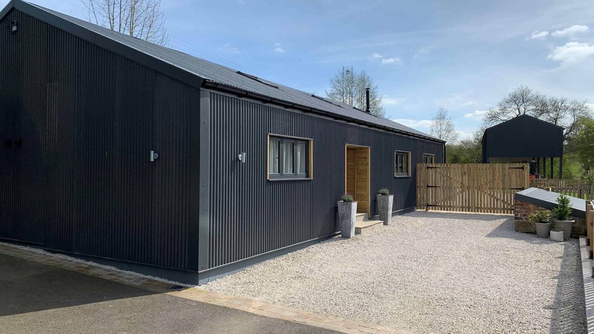Atlow House | The Cow Shed @ Atlow Mill