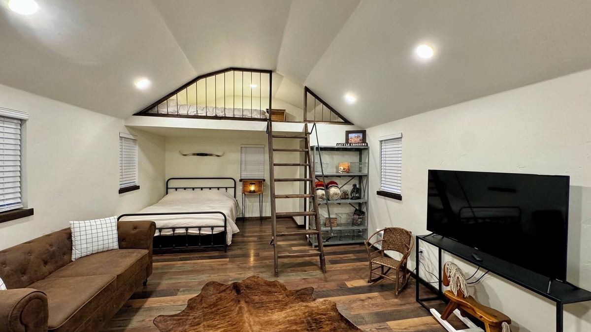 Marion Cabin | The Cowboy Cabin