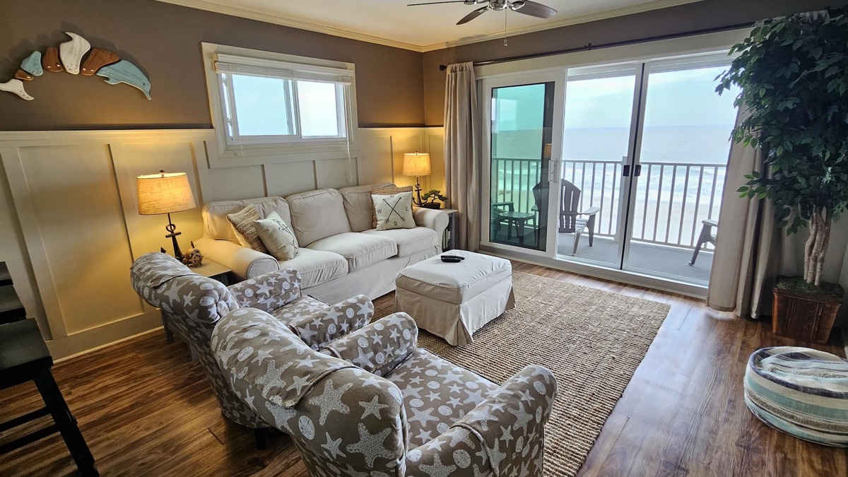 Surfside Beach Condo | The Coziest 2 Bedroom/2 Bath Oceanfront Condo In Surfside Beach!
