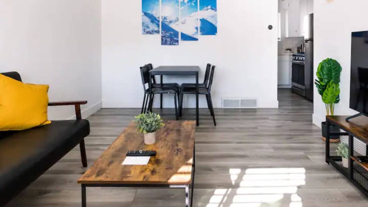 Sugar House Apartment | The Cozy Crib/Spacious & Workspace w/Monitor